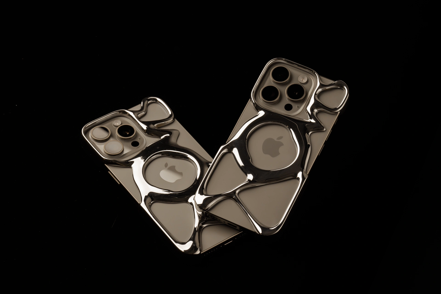 Hollowed Out Creative MagSafe Cover